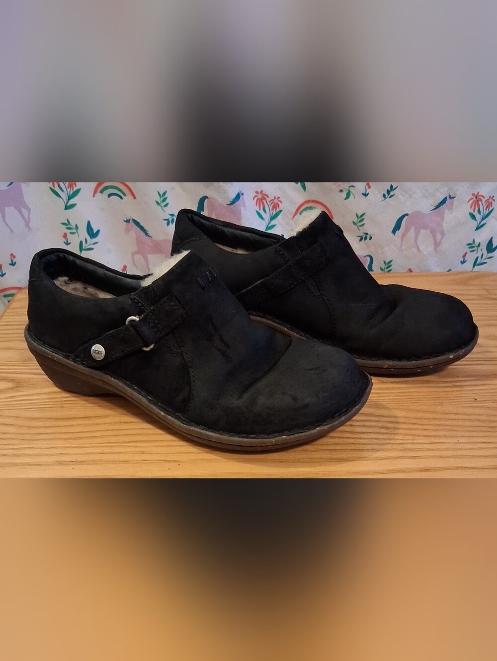 EUC UGG Oleander Black Suede Casual Everyday Orthotic Comfy Clog Shoe SZ 6
